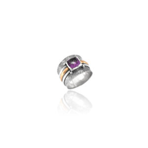 Touch of Gold Ring- Amethyst 18k